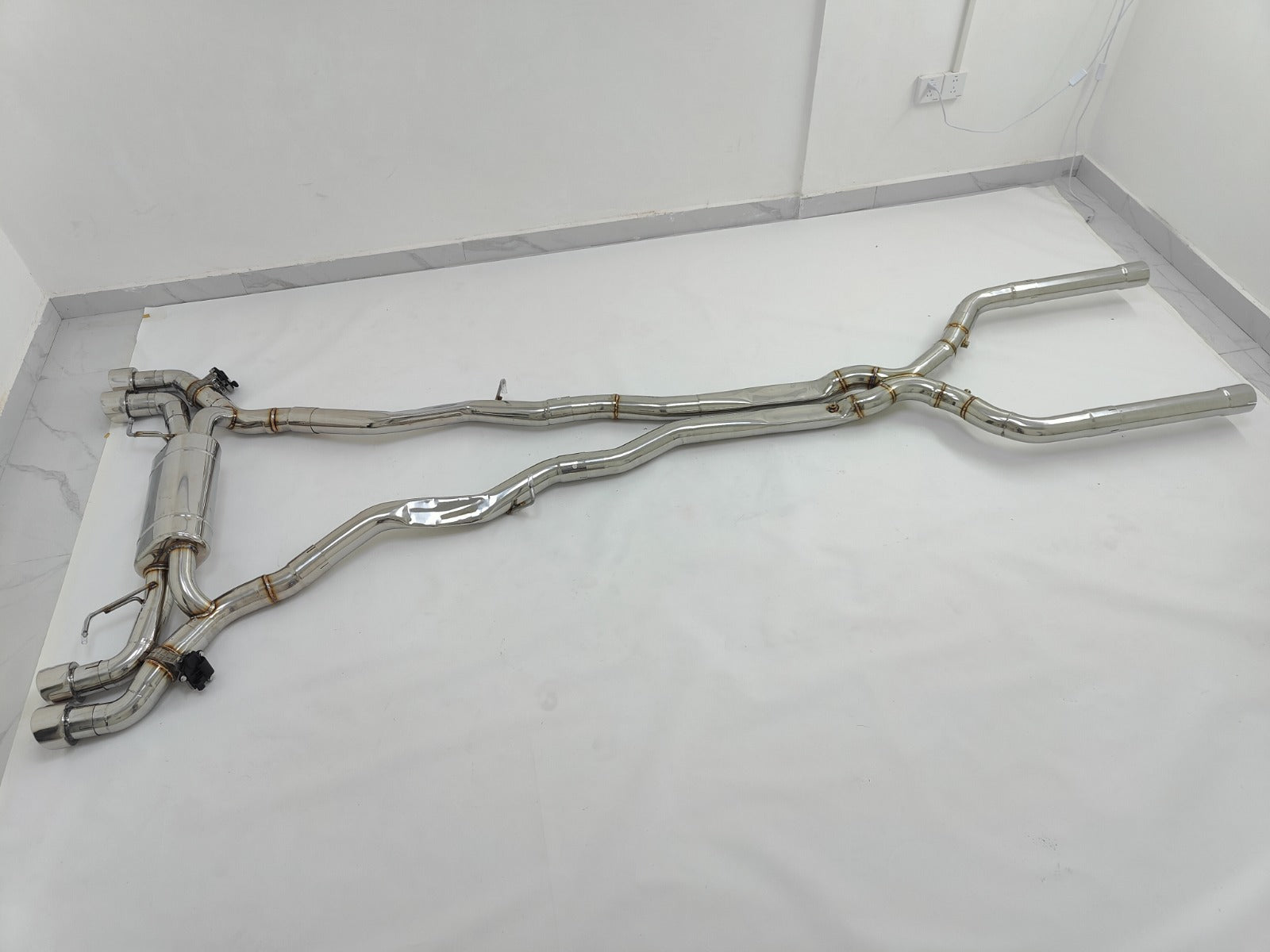 BMW M8 Stainless Steel Valved Exhaust (F91/F92/F93) | CenCal Motorsport