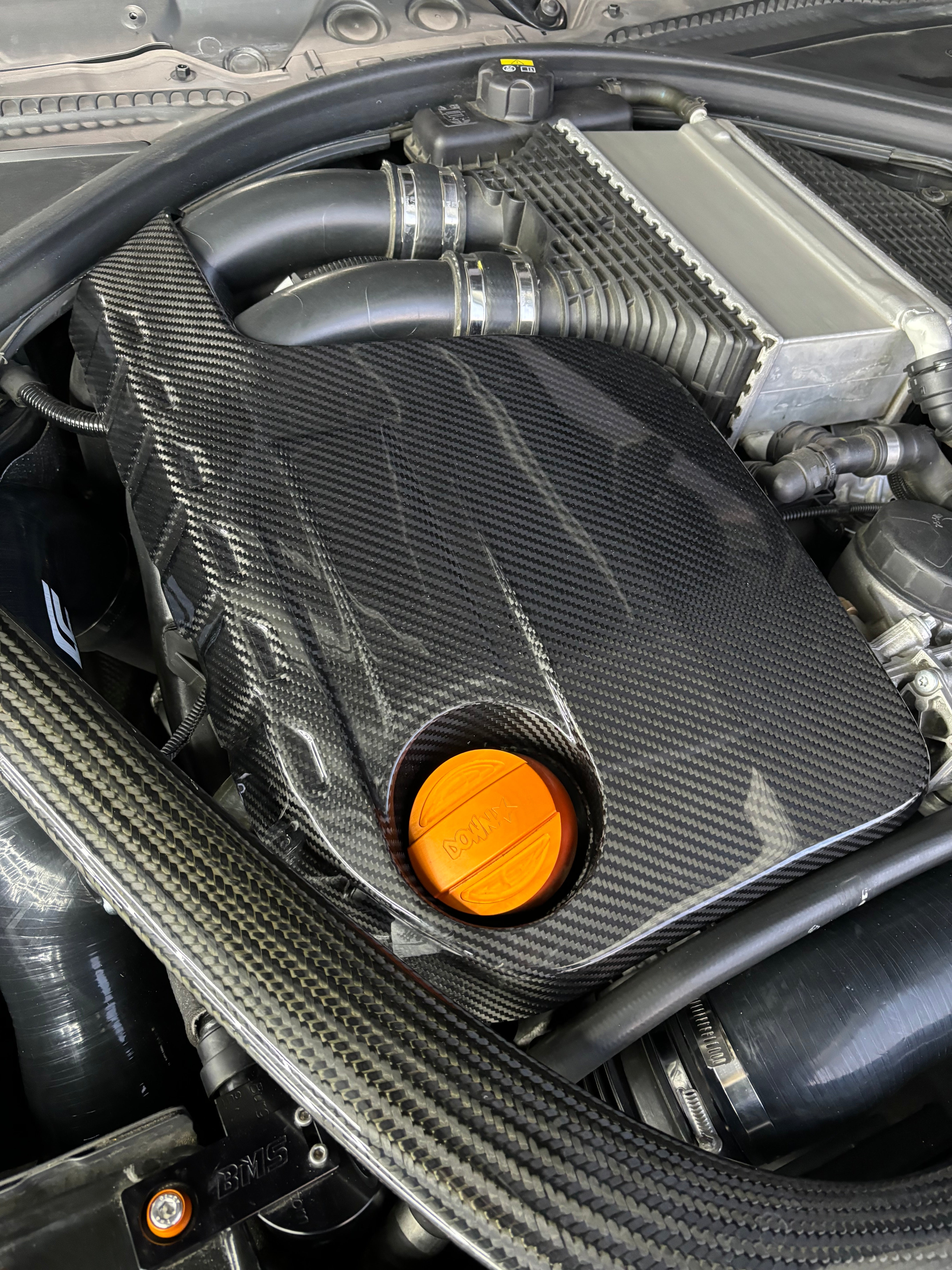 S55 Carbon Fiber Engine cover - F80/F82/F83