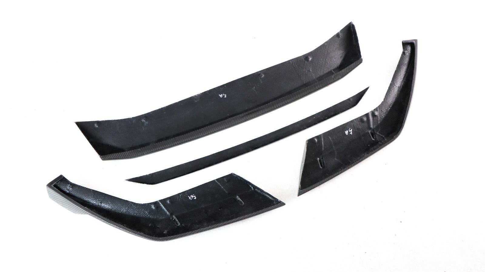 BMW F90 M5 LCI (2021+) R Style 4-Piece Carbon Fiber Front Lip