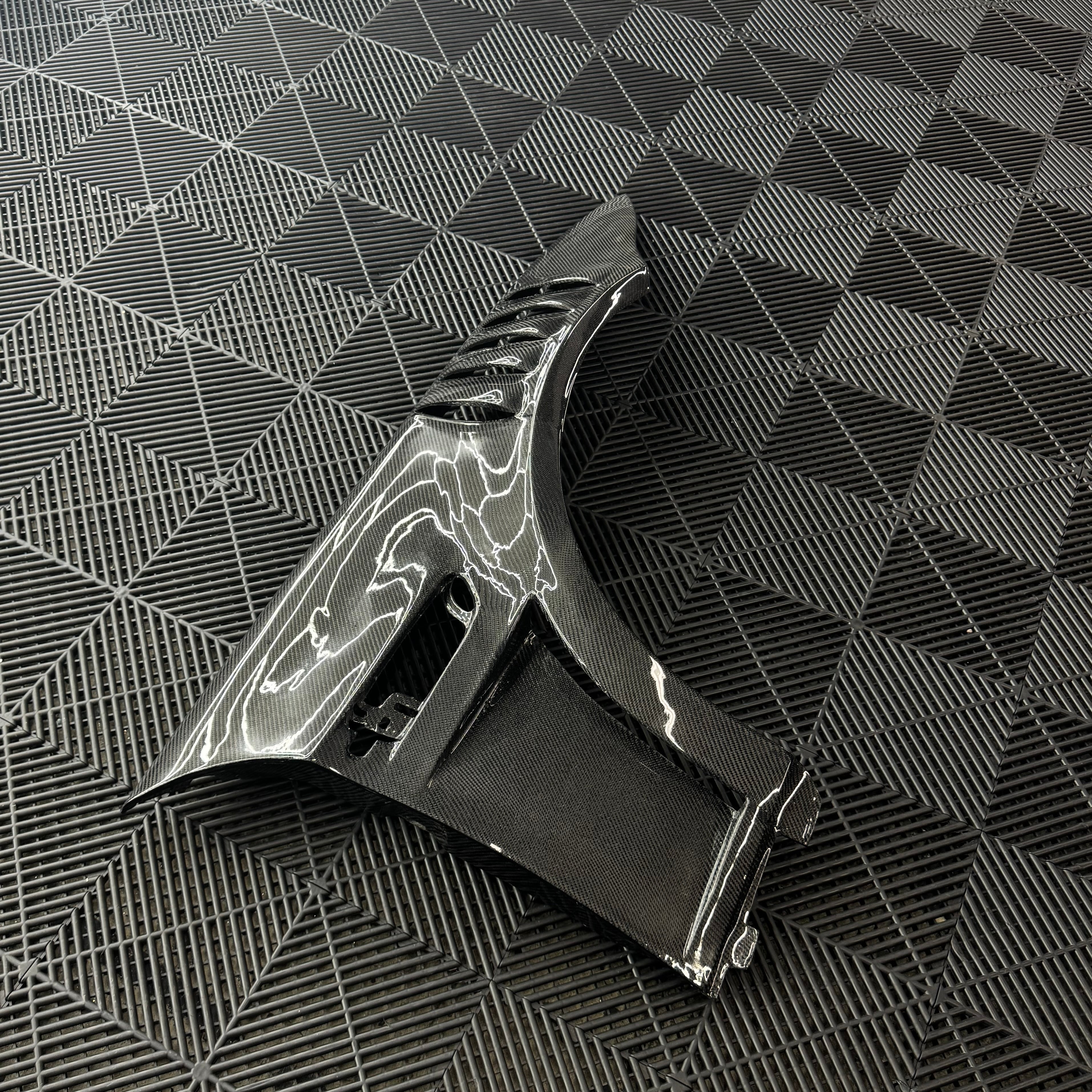 E9X M3 Carbon Fiber Vented GTR Fenders - E90/E92/E93