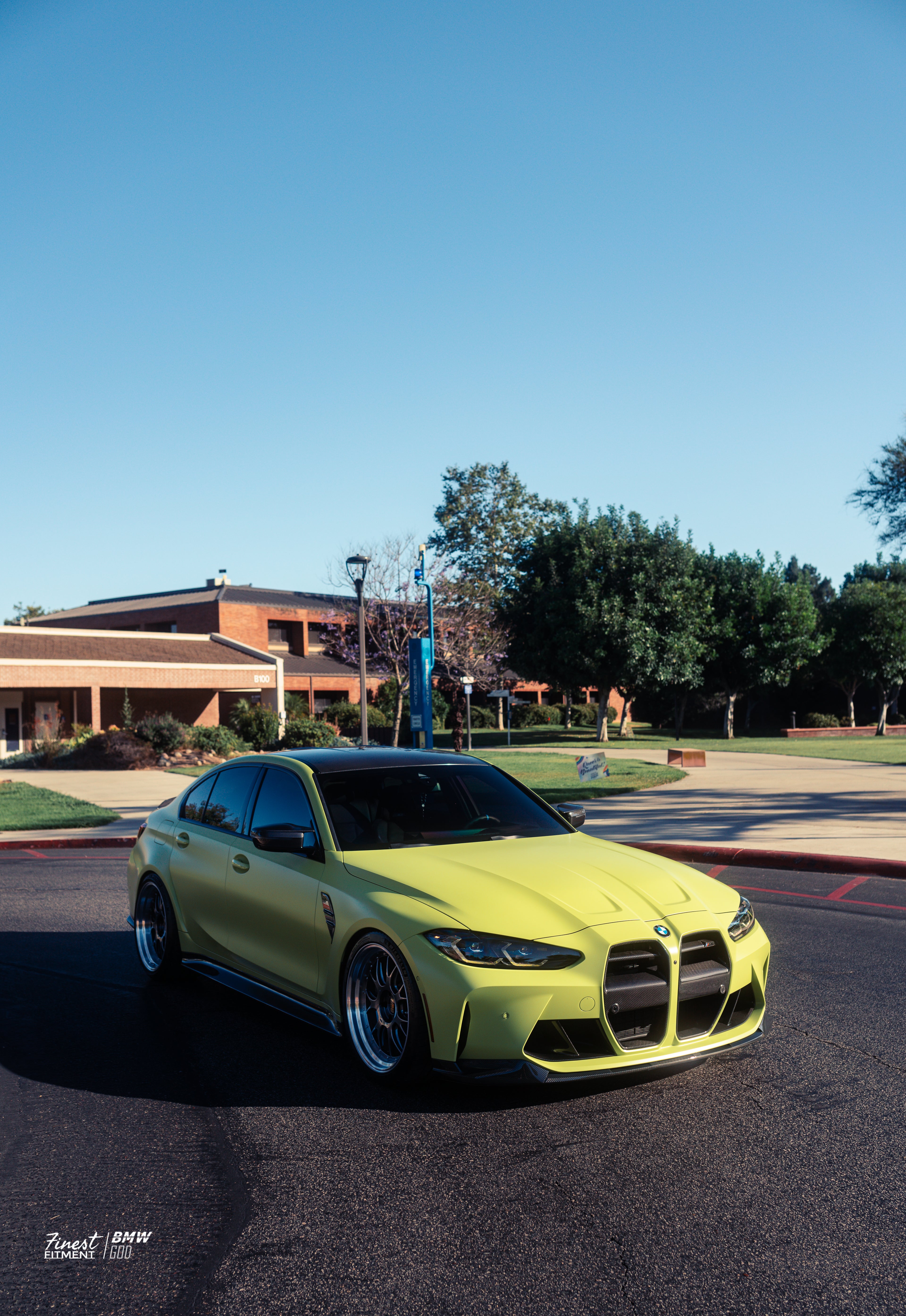 V style carbon fiber front grill replacement - G80 M3 | G82/G83 M4