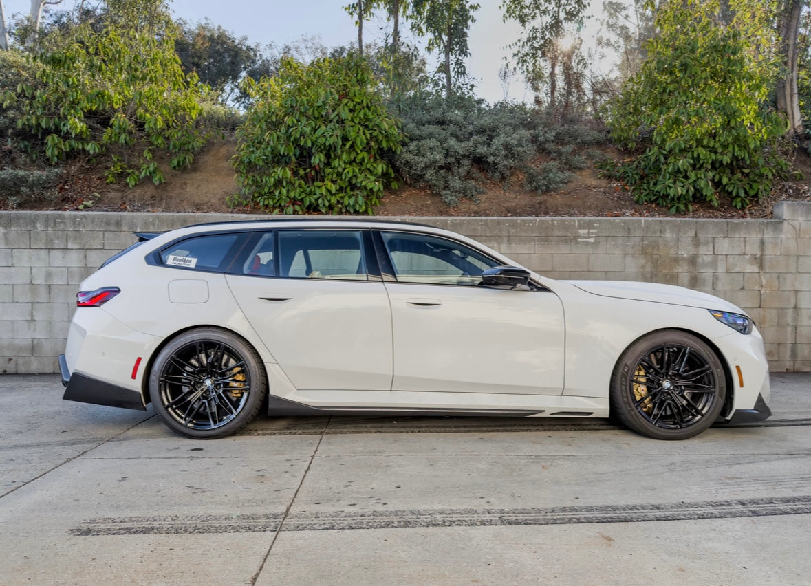 G90/G99 M5 MP Carbon Fiber Side Skirts