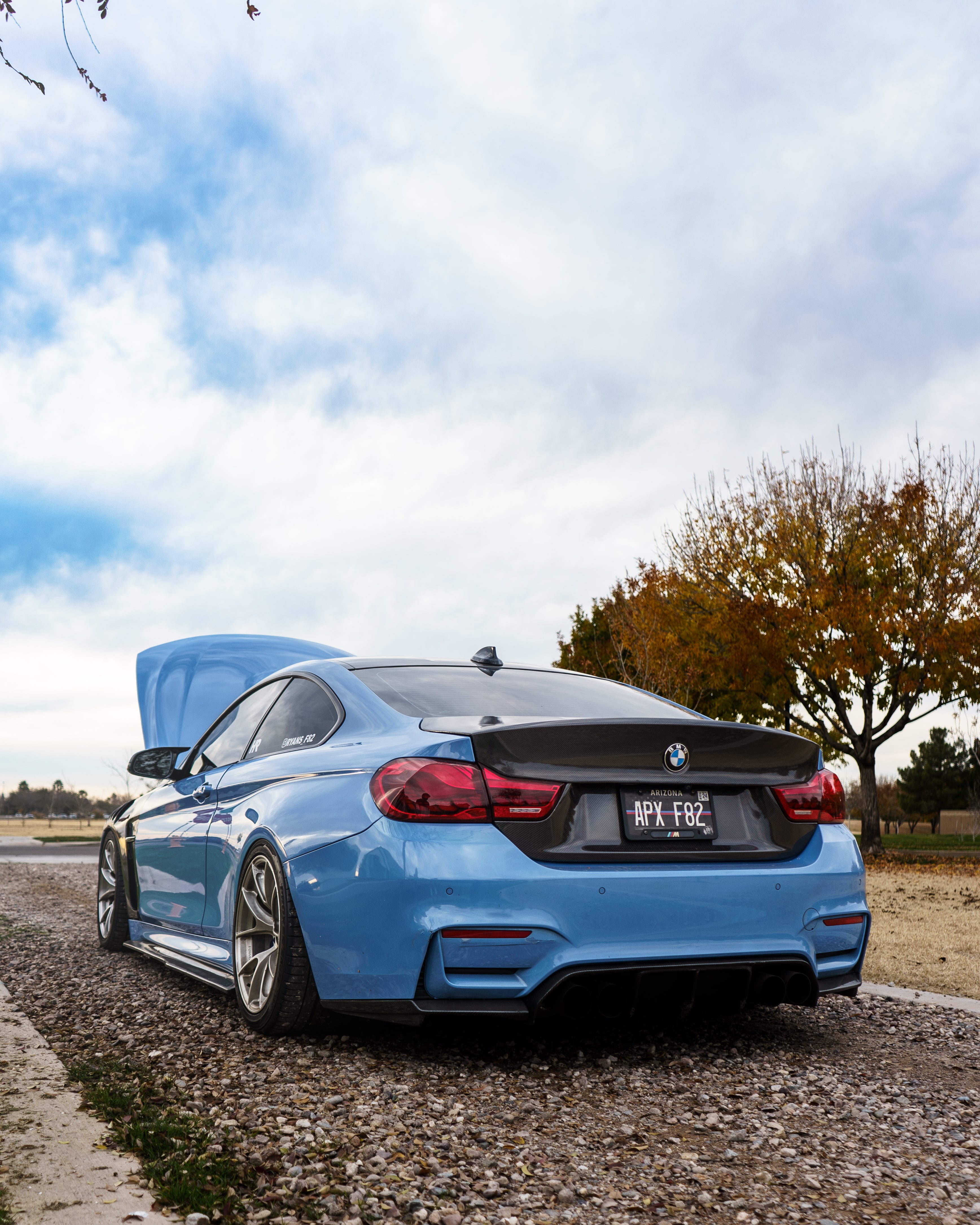 BMW F82 M4 (2015-2020) OEM-Style Carbon Fiber Trunk Lid
