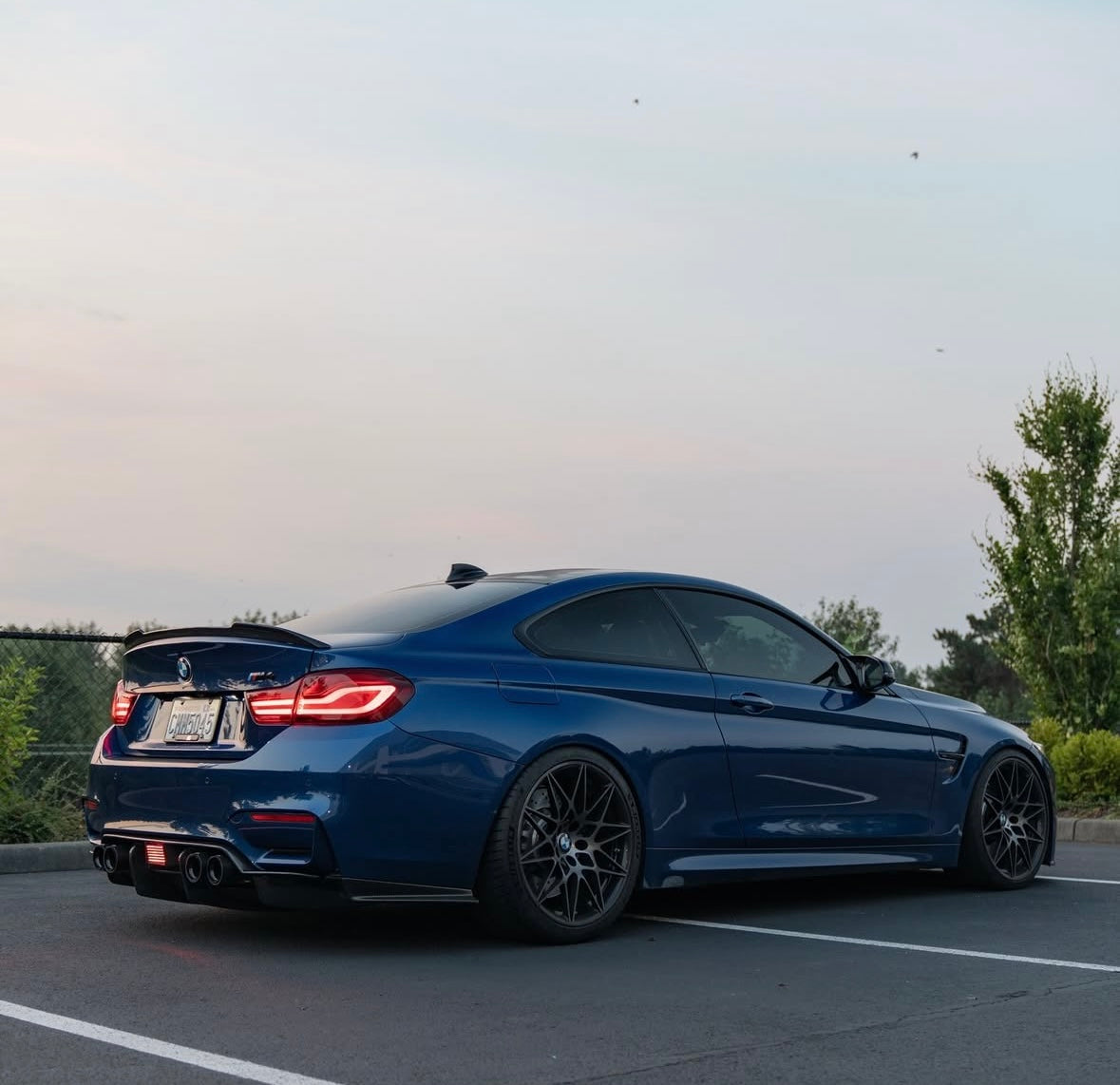 F82 M4 Carbon Fiber CS Style Spoiler