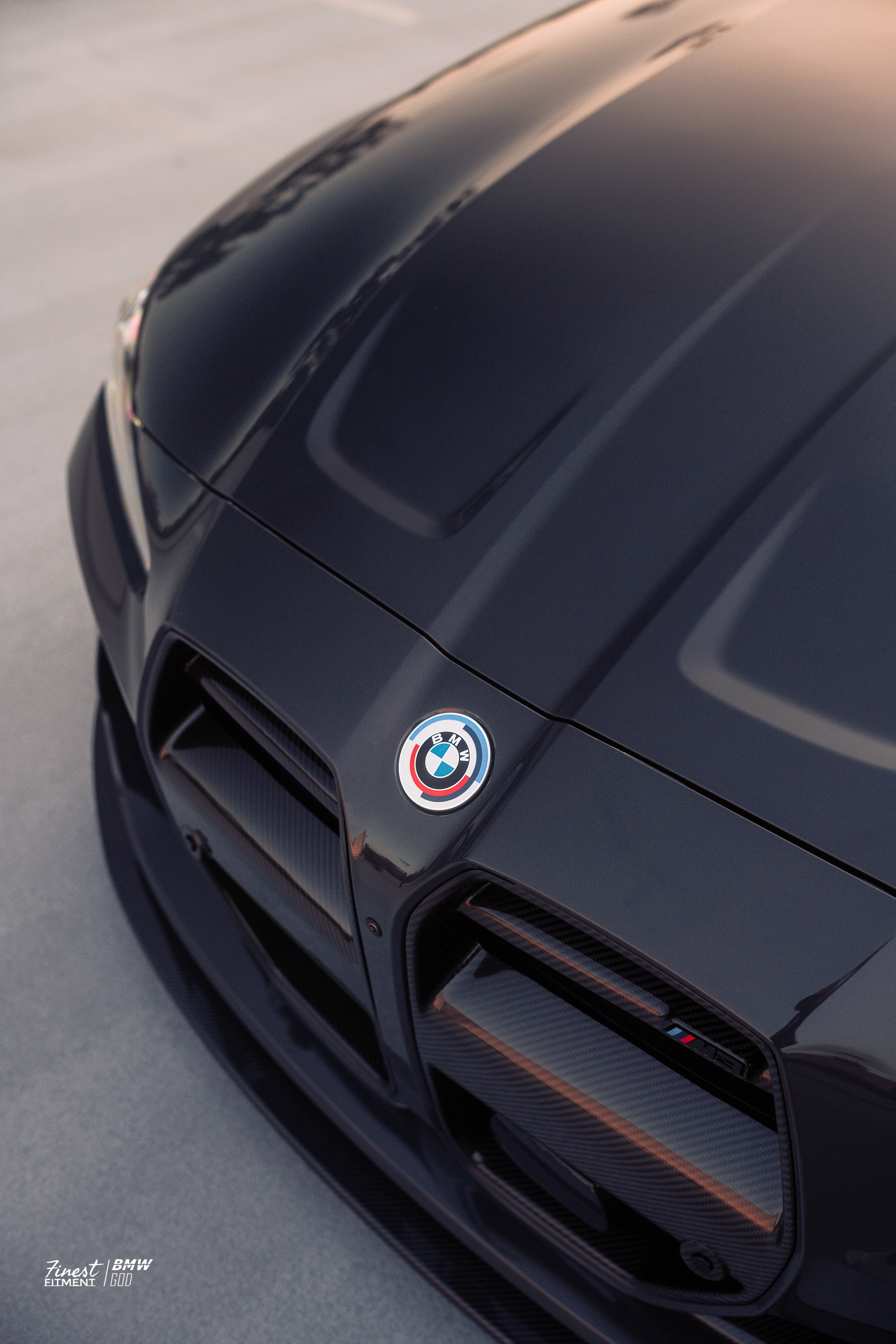 V style carbon fiber front grill replacement - G80 M3 | G82/G83 M4