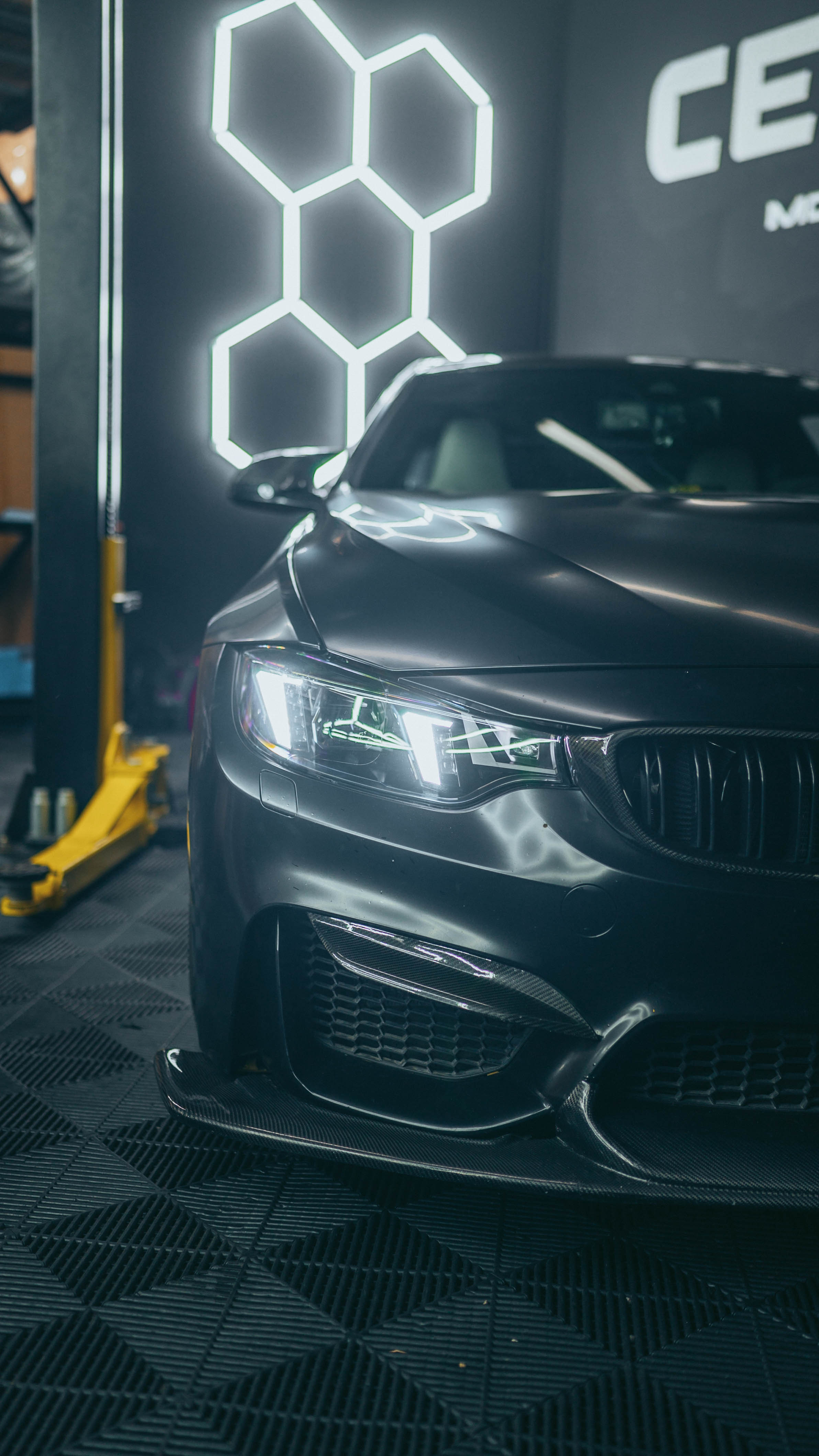 Snake Eye Color-Switching LED Headlights — F80/F82/F32 (Yellow/White DRLs)