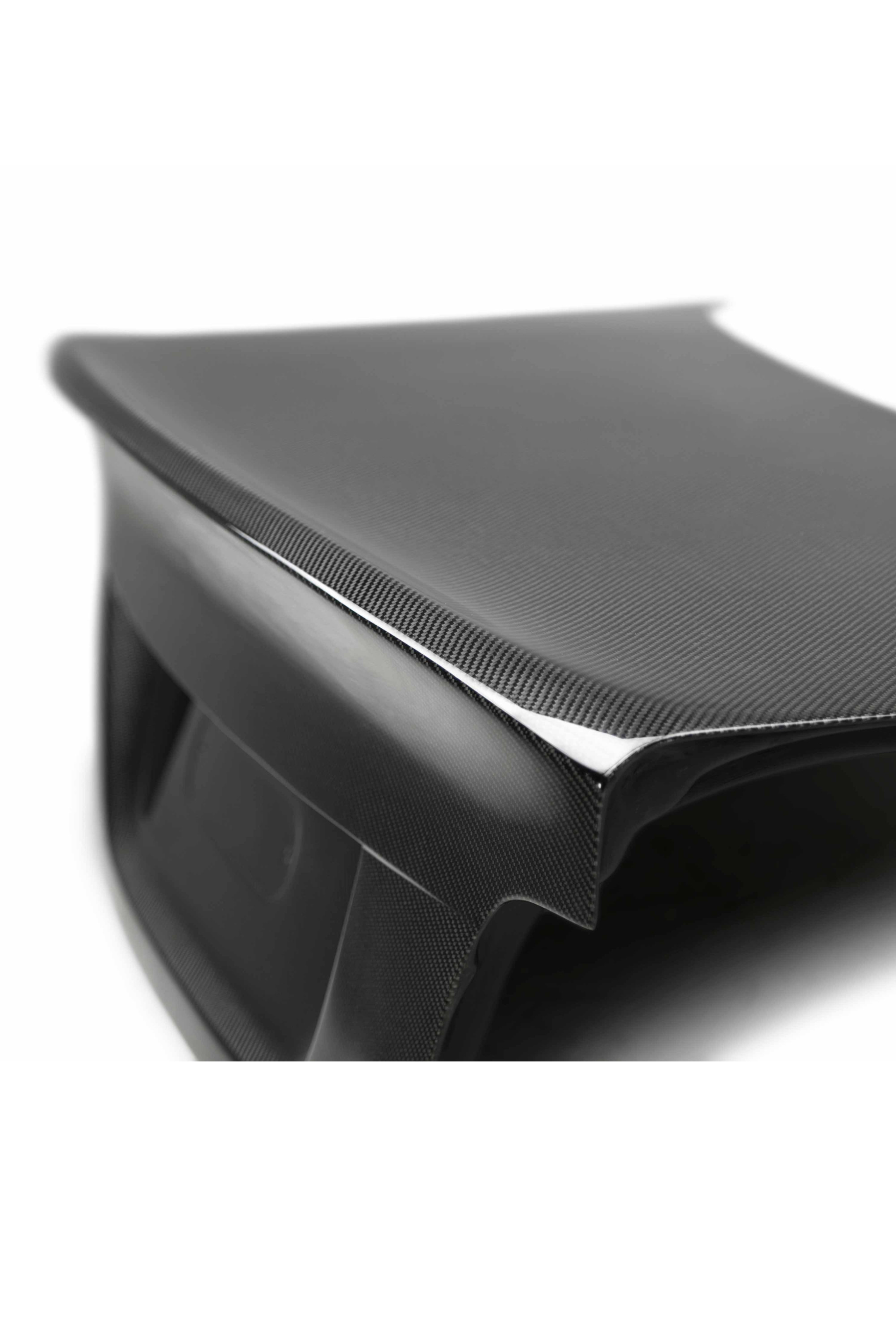 Do CSL-Style Carbon Fiber Trunk Lid for BMW E39 (1997-2003)