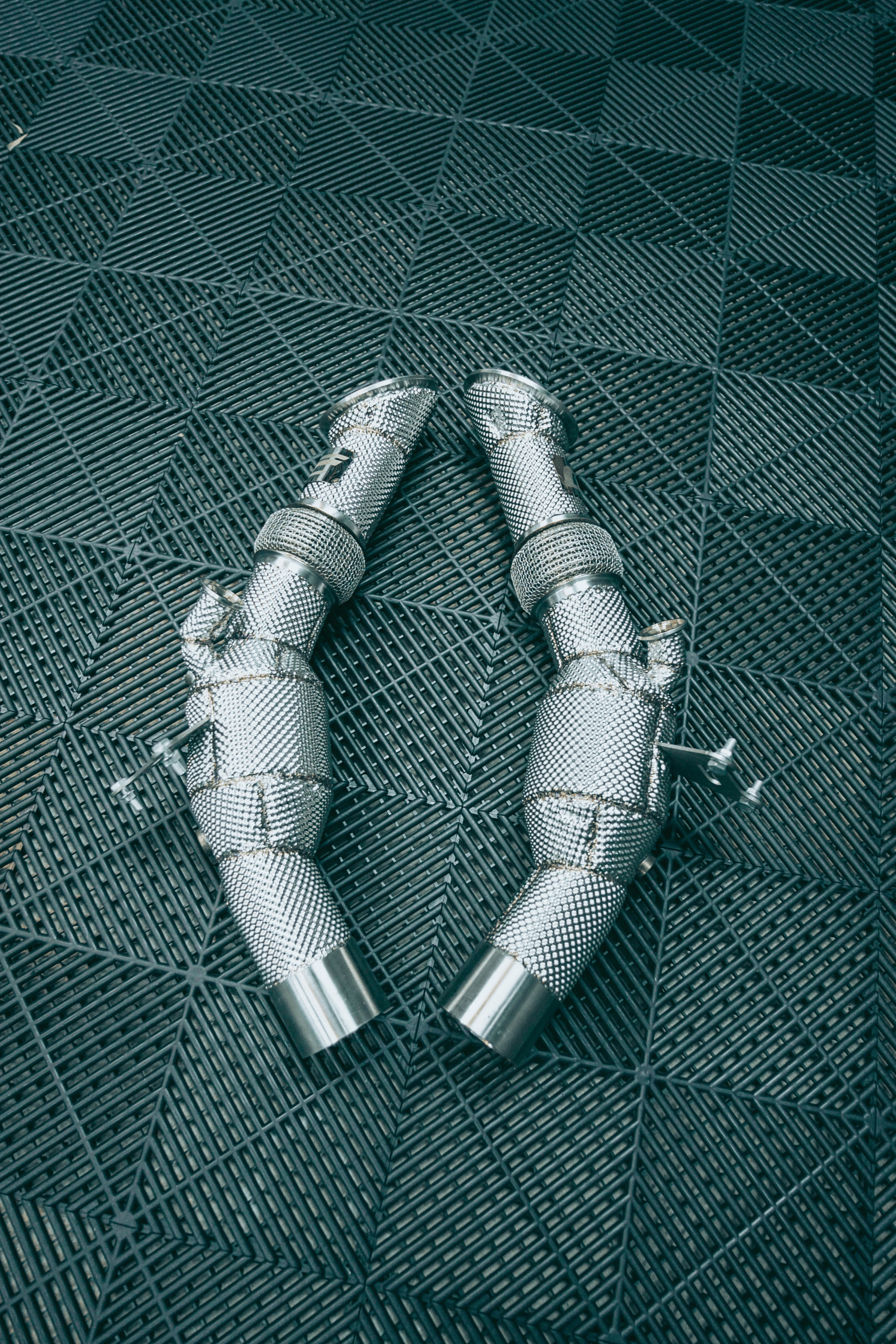 Ferarri SF90 Cen-Cal Motorsport Downpipes