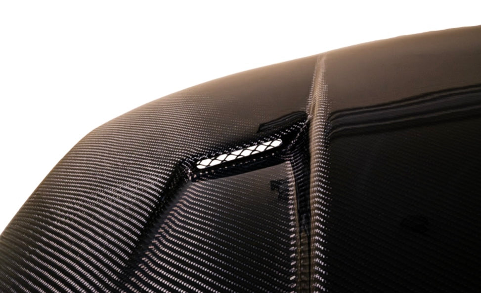 E82 RZ Carbon Fiber Hood