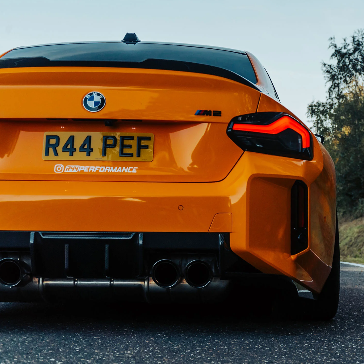 G87 M2 Authentic Gloss Pre-Preg Carbon Fiber MHC Edition 1 Rear Diffuser (3pcs)