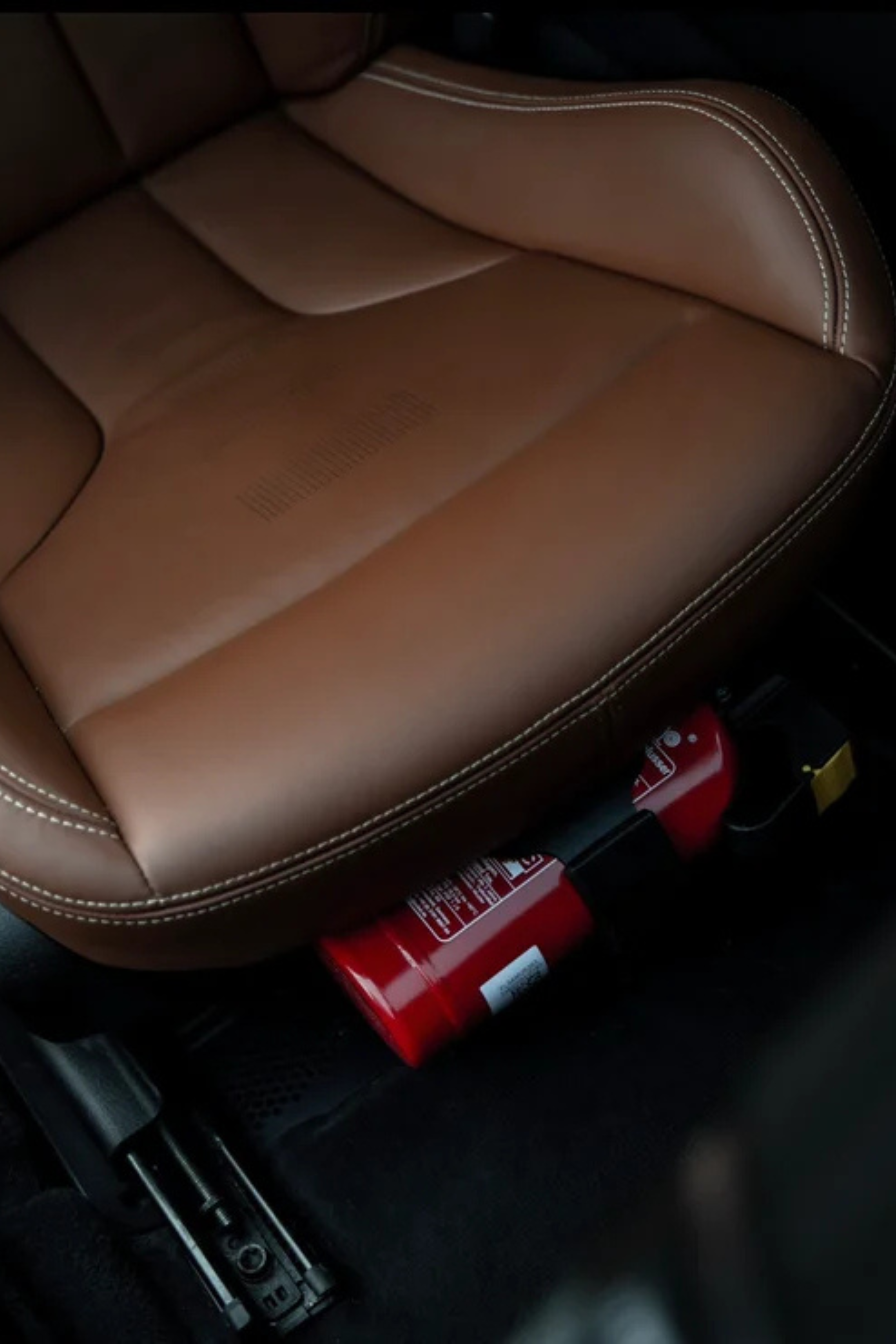 OEM E9X/F8X Fire Extinguisher Kit
