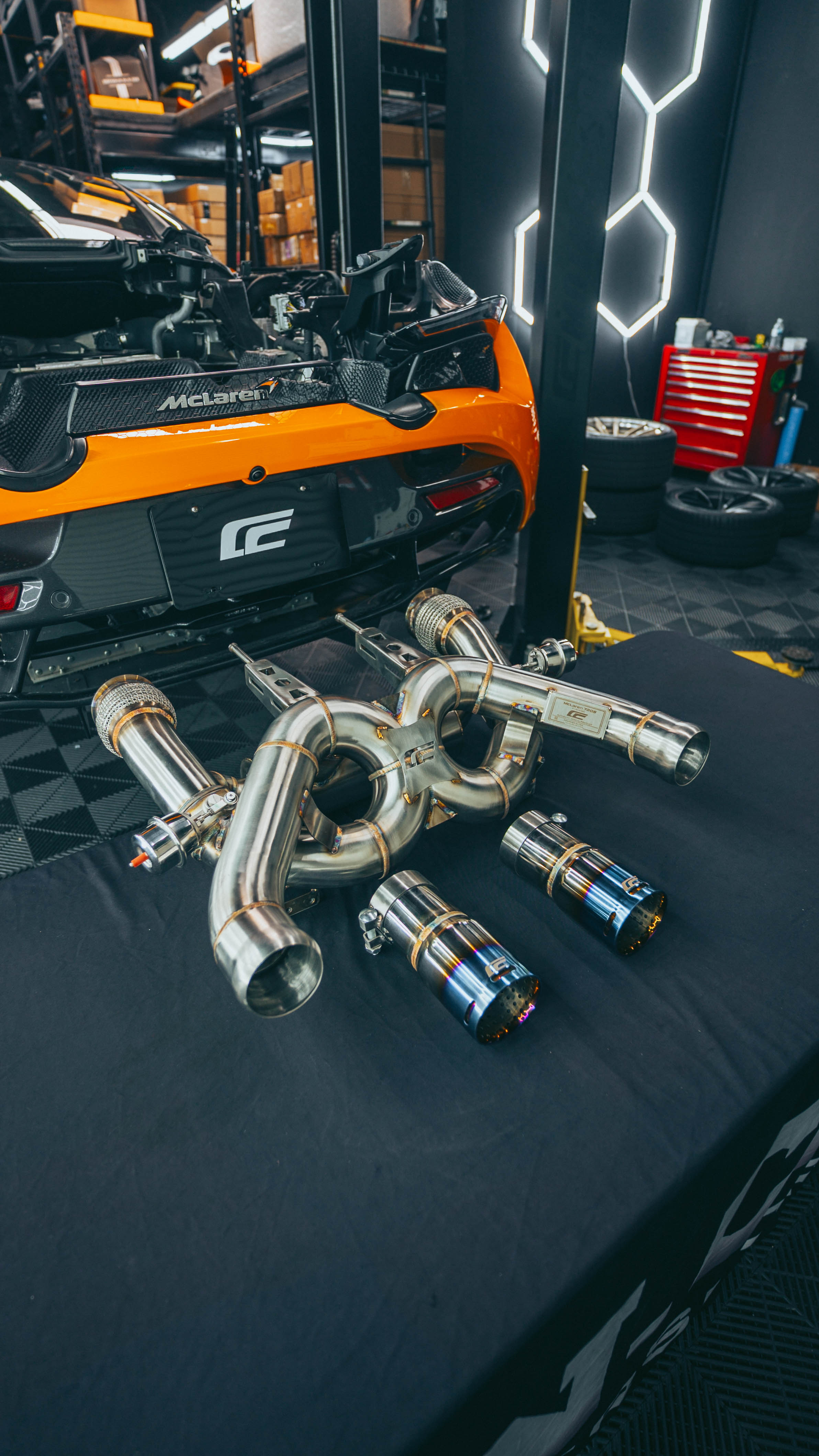 McLaren 720S F1 System exhaust actuator system close-up