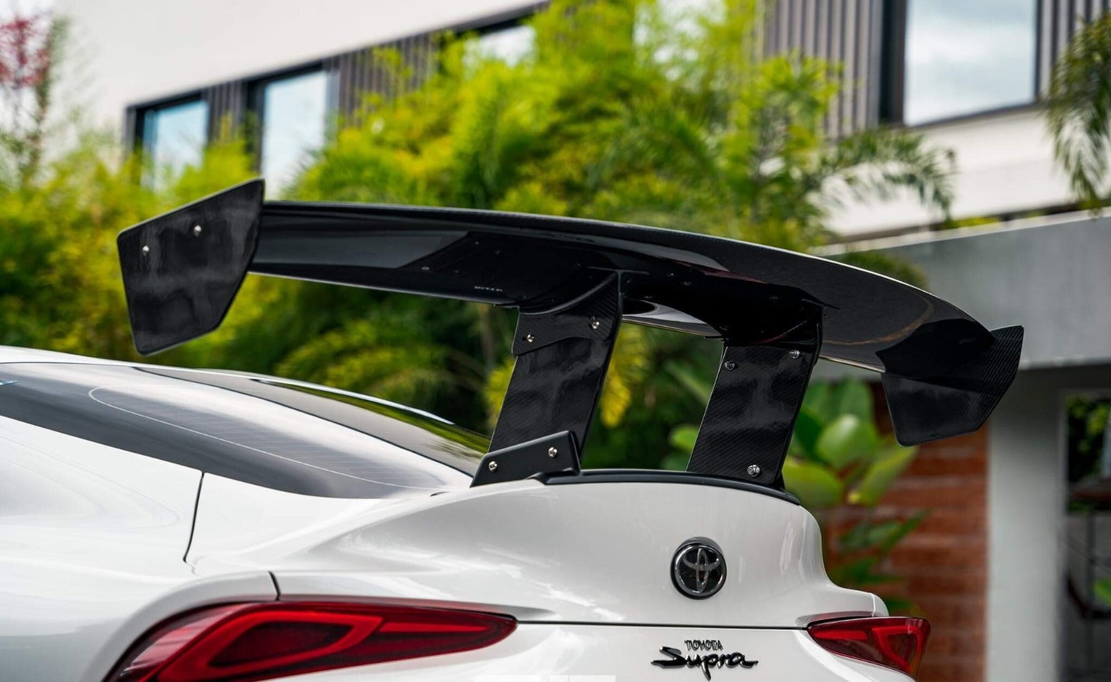 Toyota A90/A91 MKV Supra V-Style Carbon Fiber Race Wing