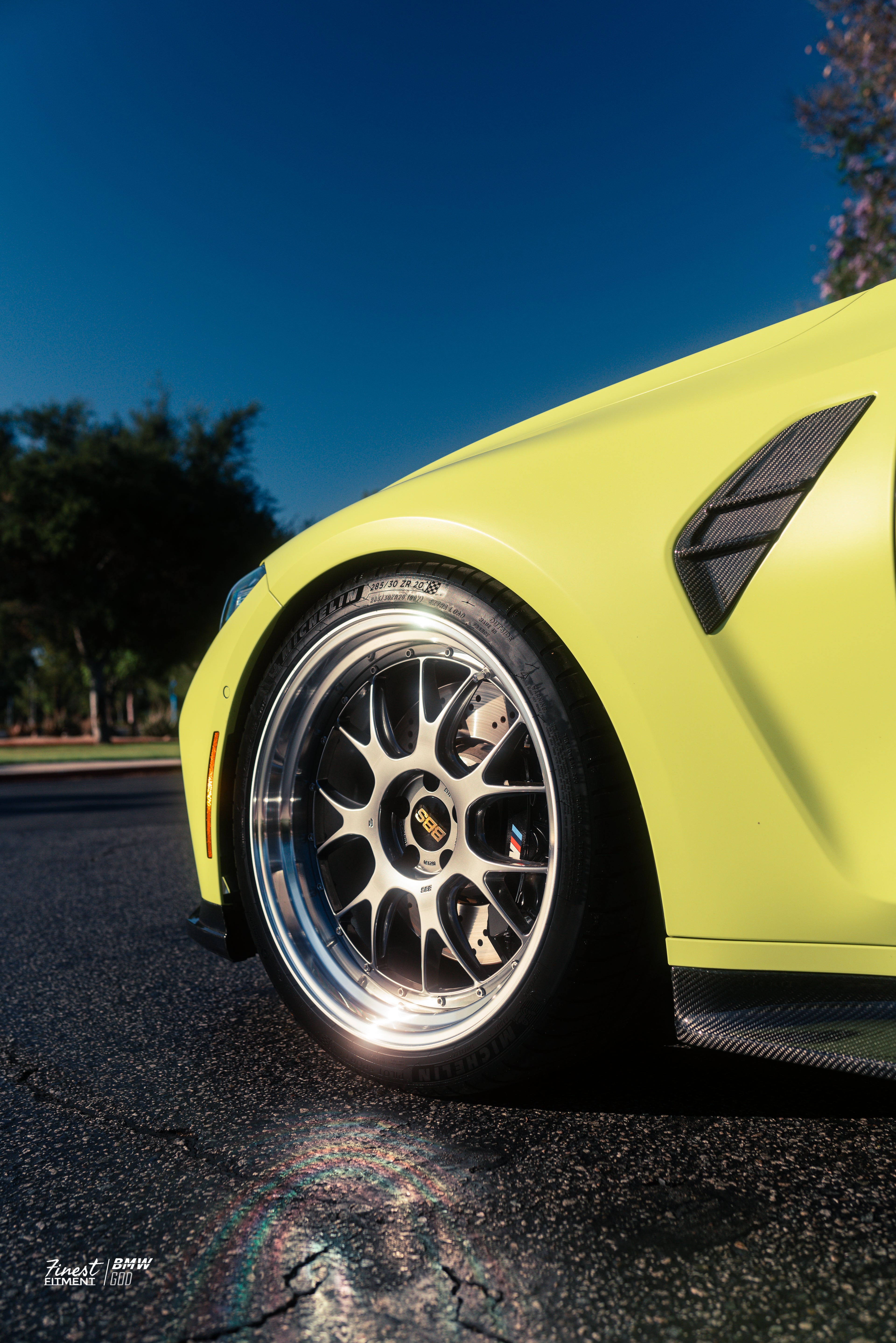 G8X M3/M4 - Carbon Fiber Fender Vent Trims