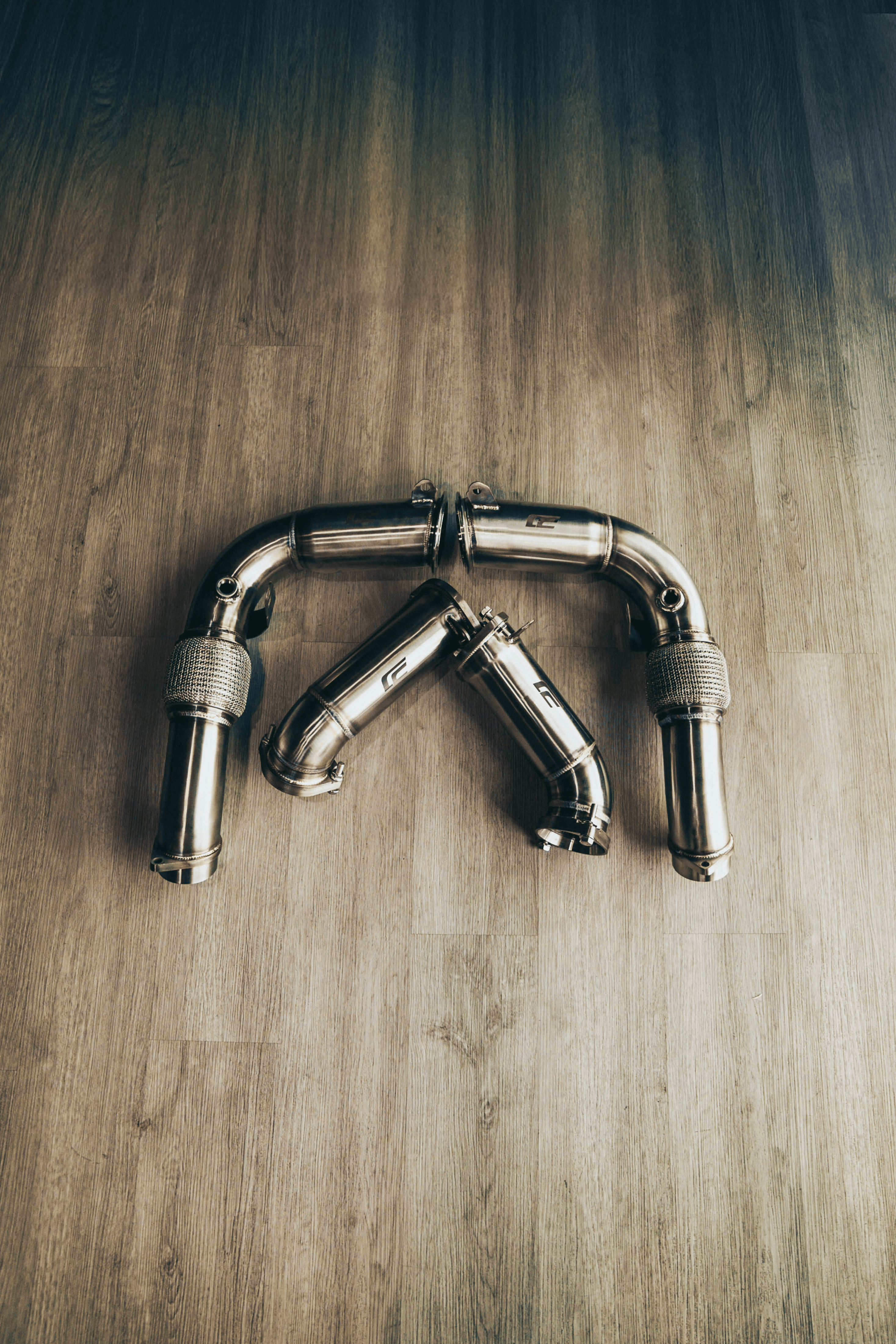 BMW S68 G90/G99 M5 CENCAL Free Flow Race Downpipes - G90 M5/G99 M5