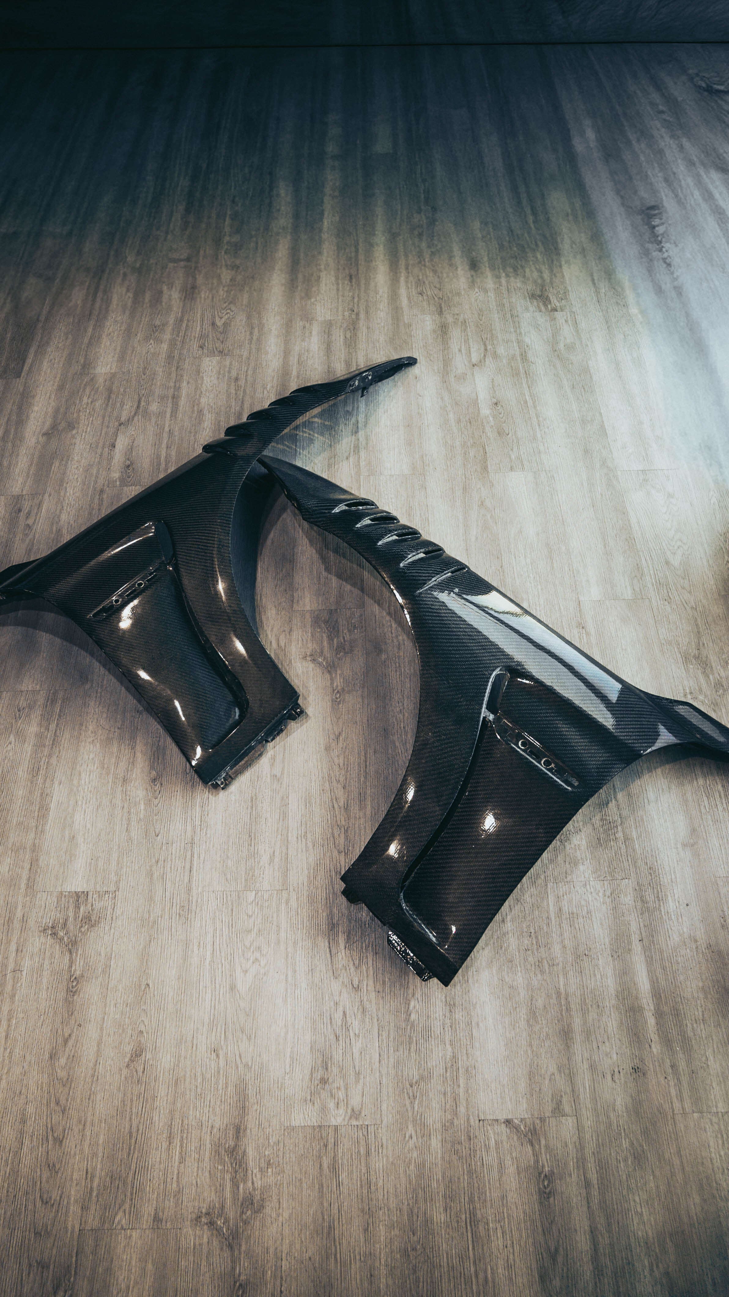 F82 M4 Carbon Fiber Fenders (Test Fit, Defective, Scratched)