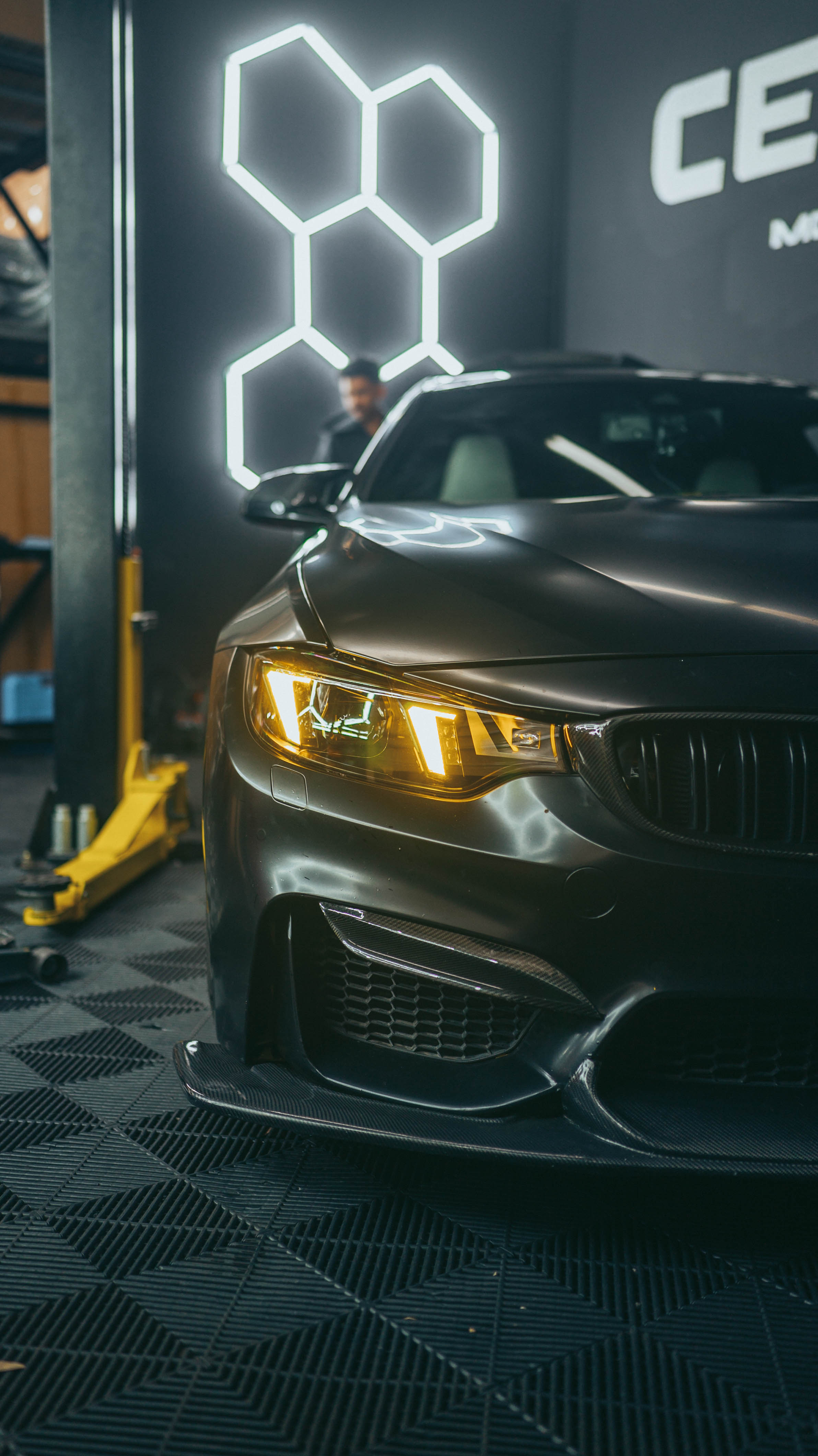 Snake Eye Color-Switching LED Headlights — F80/F82/F32 (Yellow/White DRLs)
