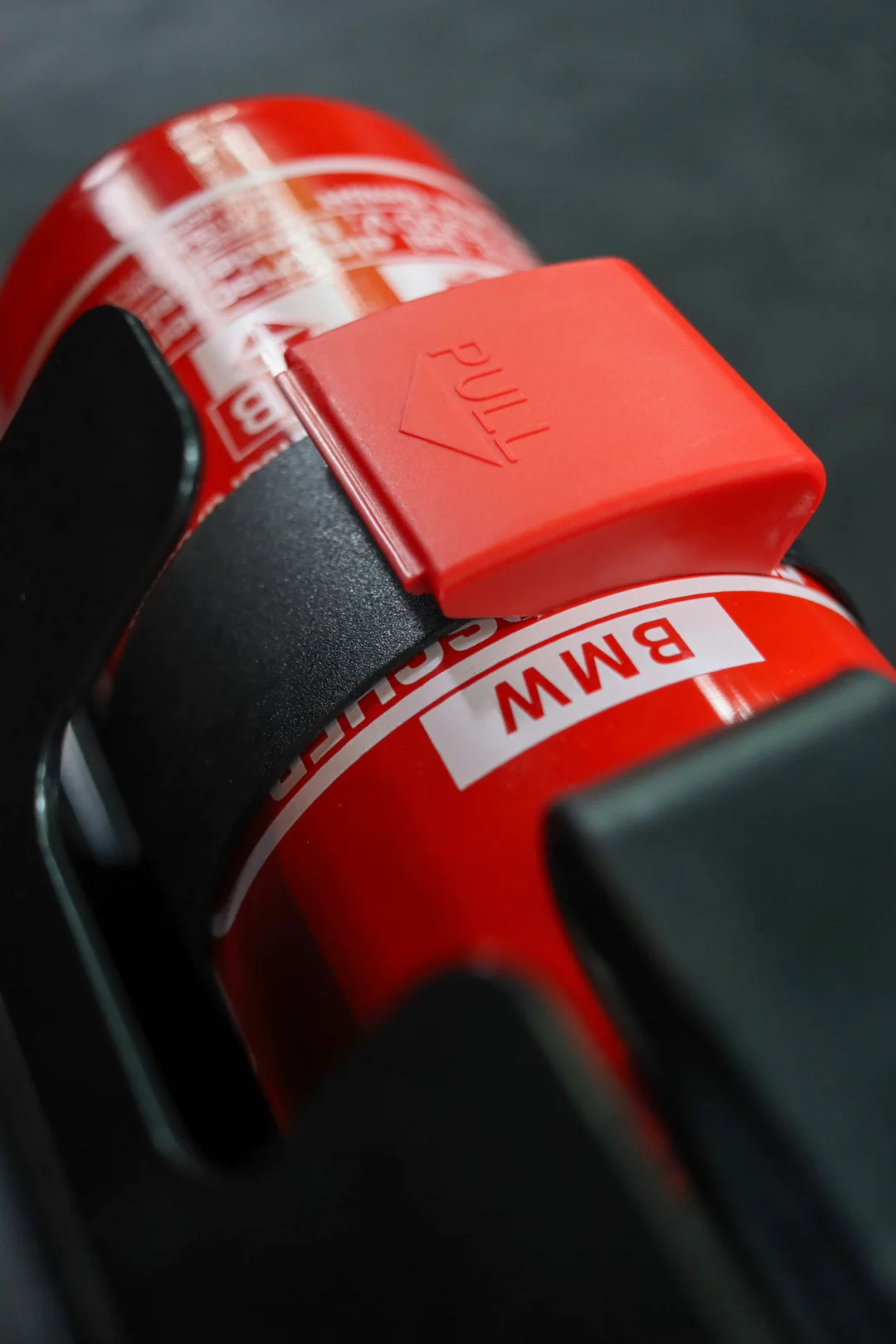 F82 M4 GTS Style Fire Extinguisher Kit