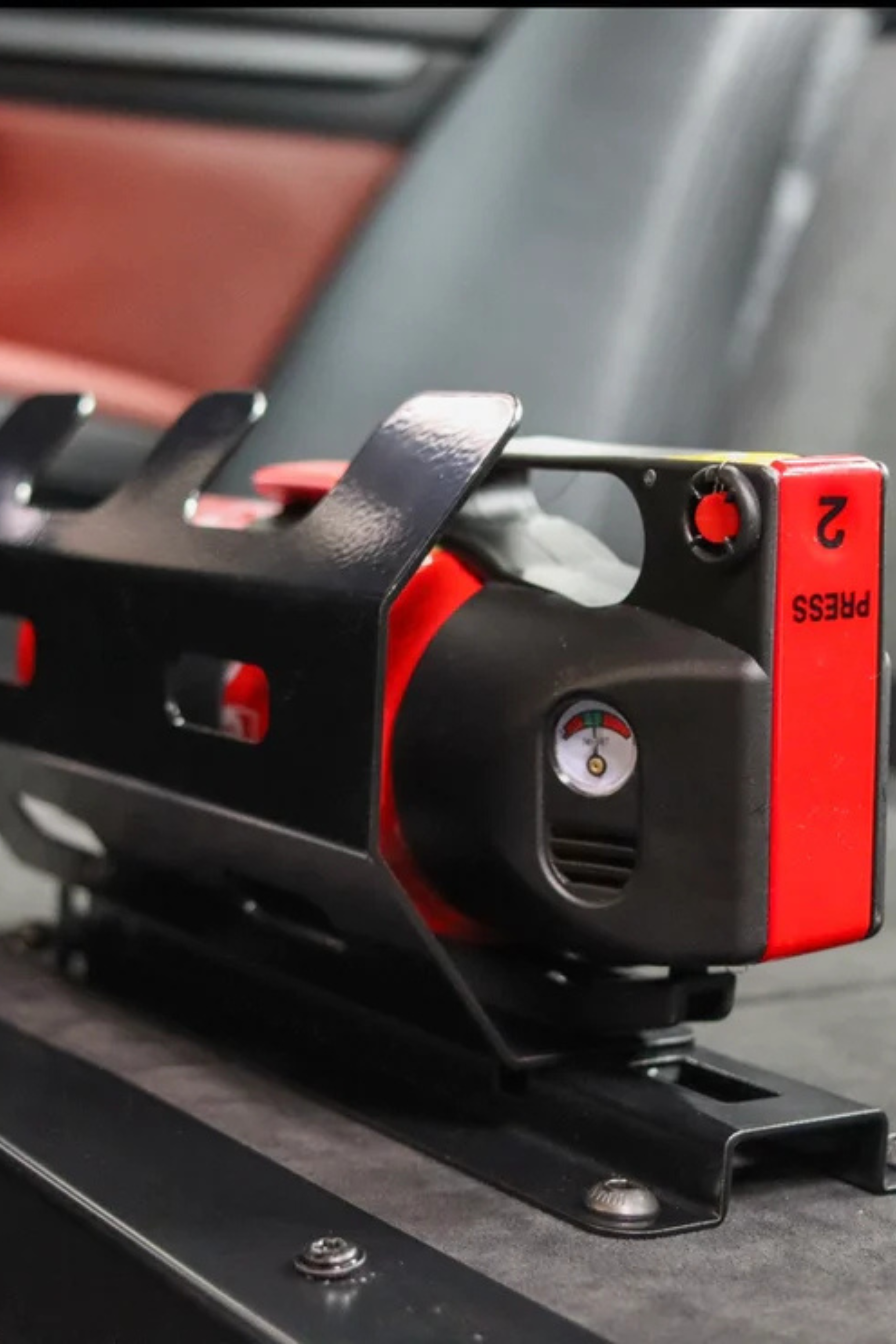 F82 M4 GTS Style Fire Extinguisher Kit