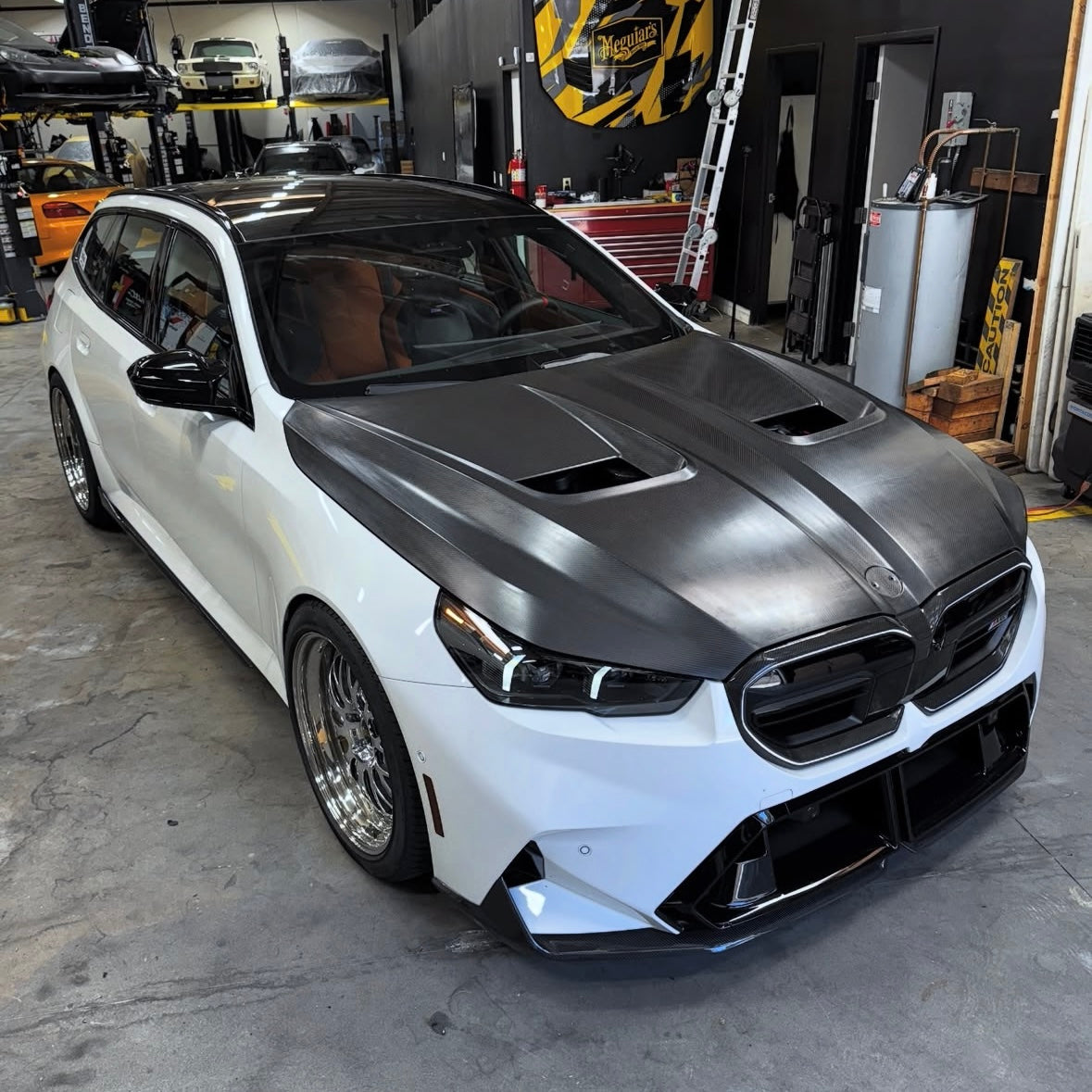 G90 & G99 M5/G60 & i5 5 Series Carbon Fiber Front Grill Trim