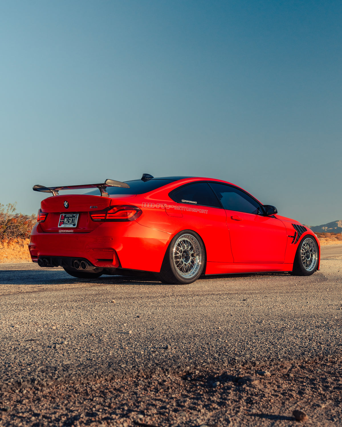 F82 M4 GTR Pre-Preg Dry Carbon Fiber Fenders