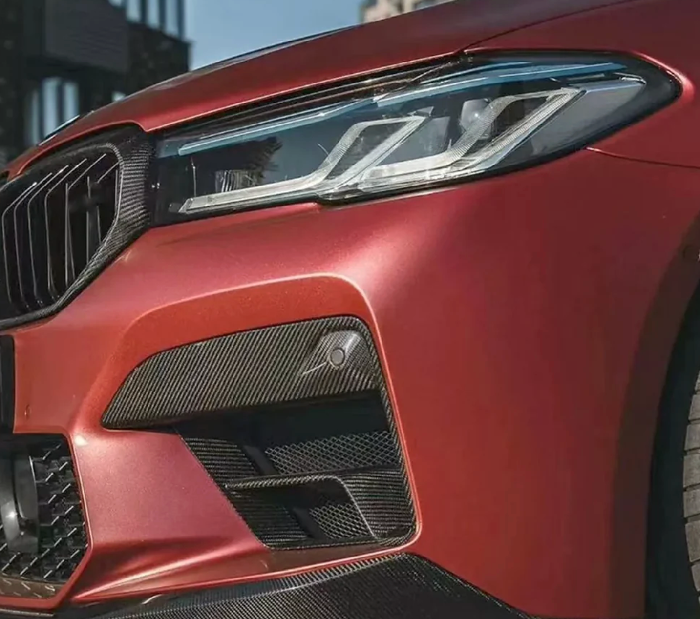 F90 M5 Carbon Fiber Front Upper Fangs